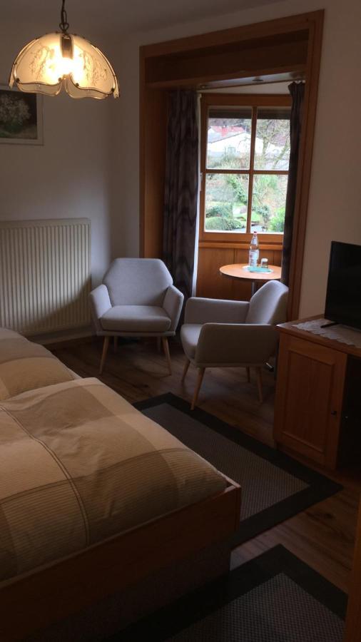 Pension - Gaestehaus Zum Pfaelzerwald Hinterweidenthal Экстерьер фото